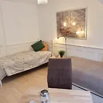 Homestay 2-3 Zentral Ruhig Mit Flair Im Gertrud Schloessli St. Gallen