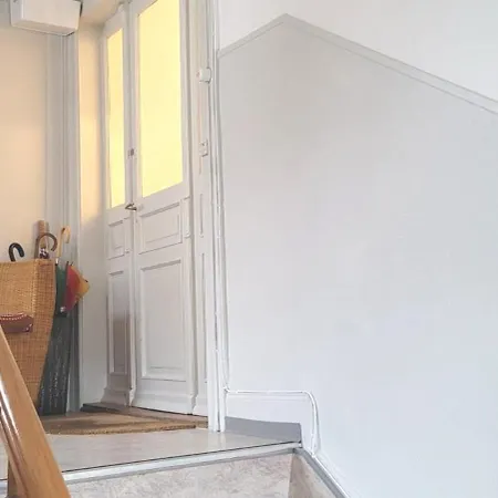 Quarto em Acomodações Particulares 2 Zentral-ruhig Mit Flair Gertrud Schloessli *