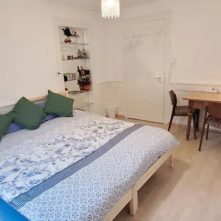 2 Zentral-ruhig Mit Flair Gertrud Schloessli Quarto em Acomodações Particulares *