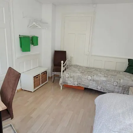 2 Zentral-ruhig Mit Flair Gertrud Schloessli Quarto em Acomodações Particulares St. Gallen