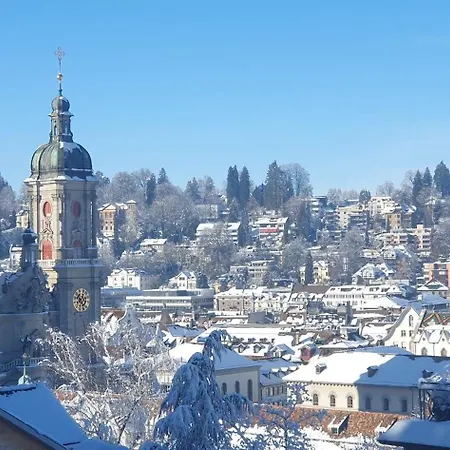 2 Zentral-ruhig Mit Flair Gertrud Schloessli * St. Gallen