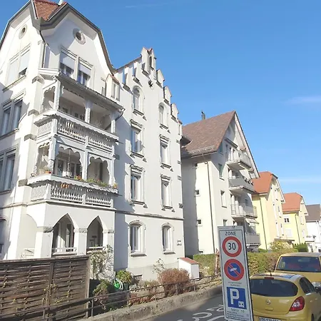 Stilvolle 2-3 Im Gertrud Schloessli - Zentral Ruhig Homestay