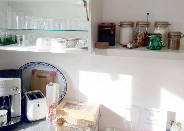 2 Zentral-ruhig Mit Flair Gertrud Schloessli 3z2 *